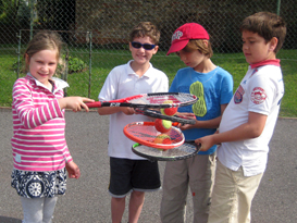 Making a Tennis Racquet & Ball Burger, keeping it balanced whilst running a race!